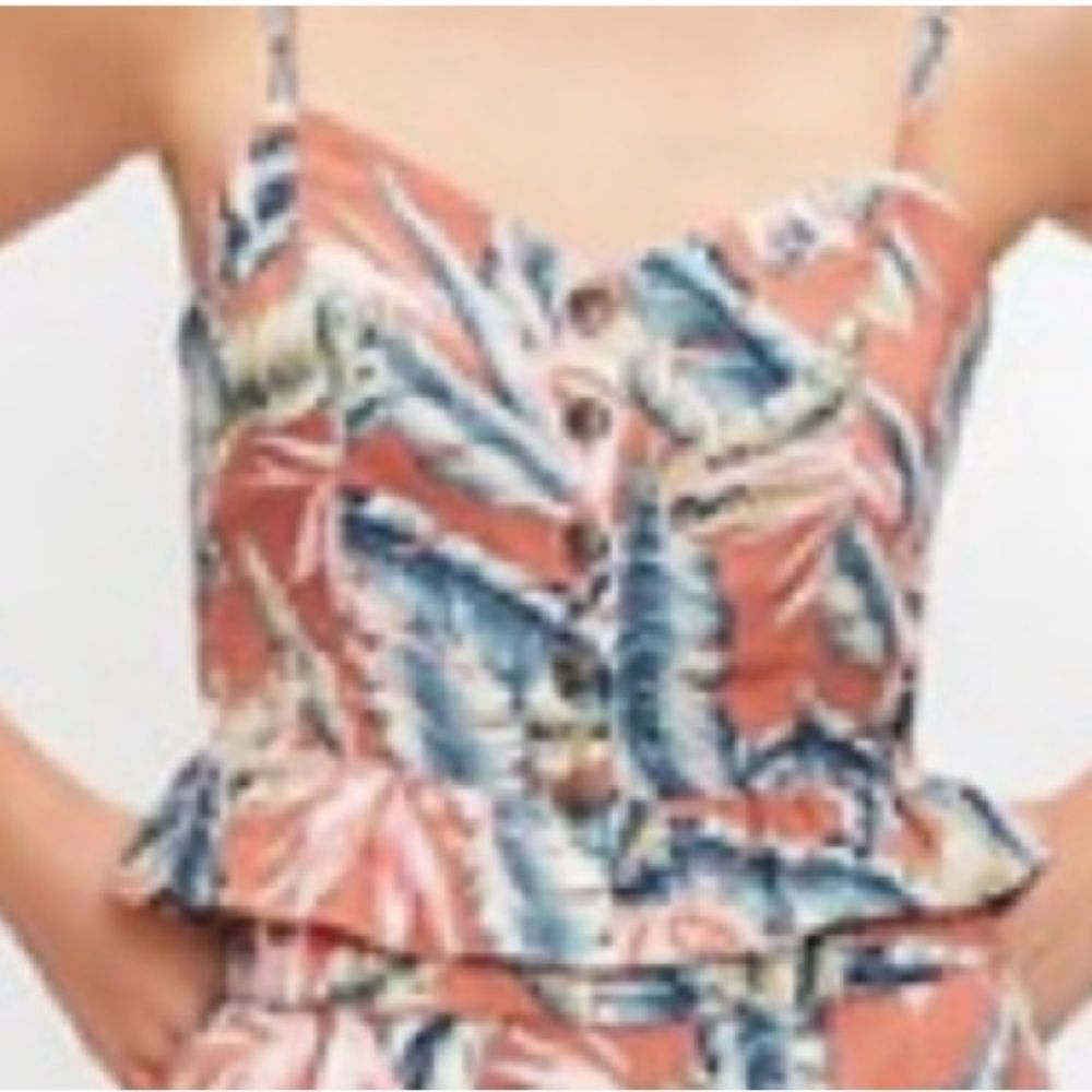 Loft tropical print ruffle hem crop tank top with functioning front buttons